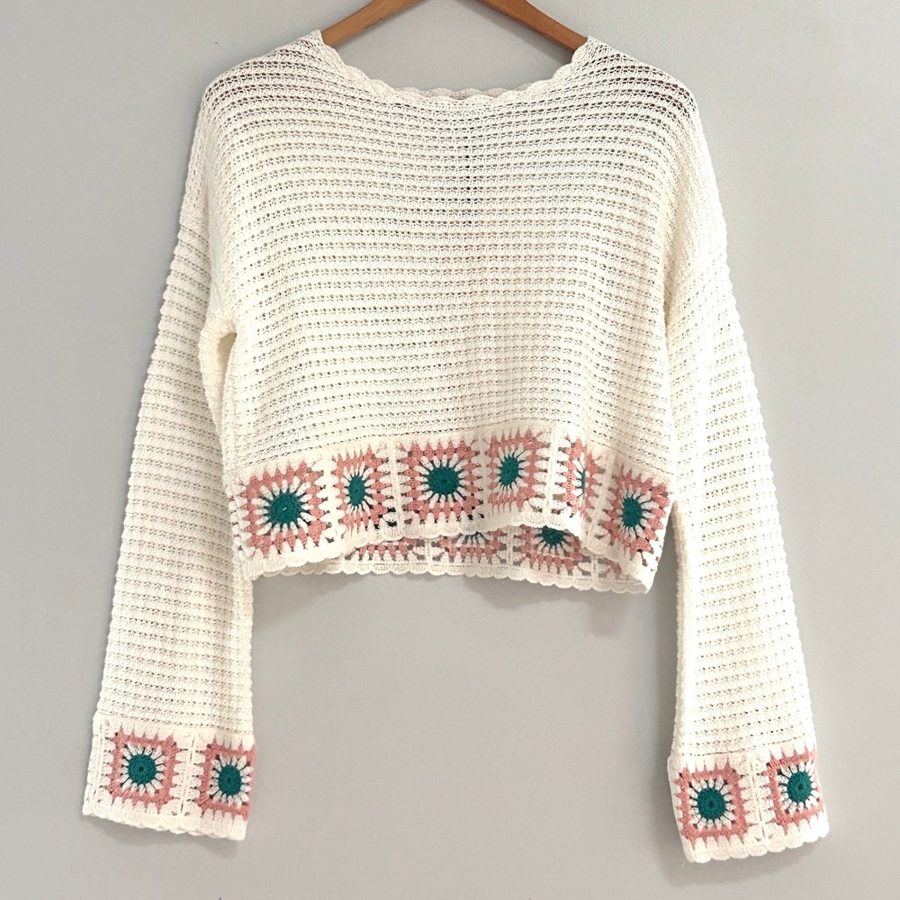 Sincerely Jules Crochet Sweater XS NWT Granny Square Floral Cropped Boho